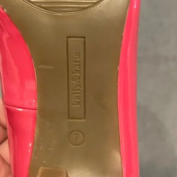 NWOT Kelly and Katie Izzy Peep Toe Patent Pump Heel in Pink Women's Size 7M - Picture 7 of 8